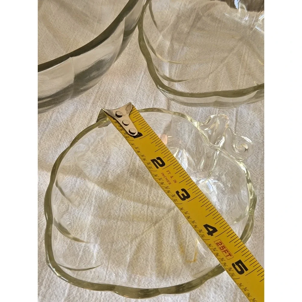 Vintage Clear Pressed Glass Leaf Bowl Set Large Serving Bowl‎ & 5 Dessert Bowls